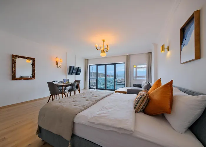 Standard Queen Suite
